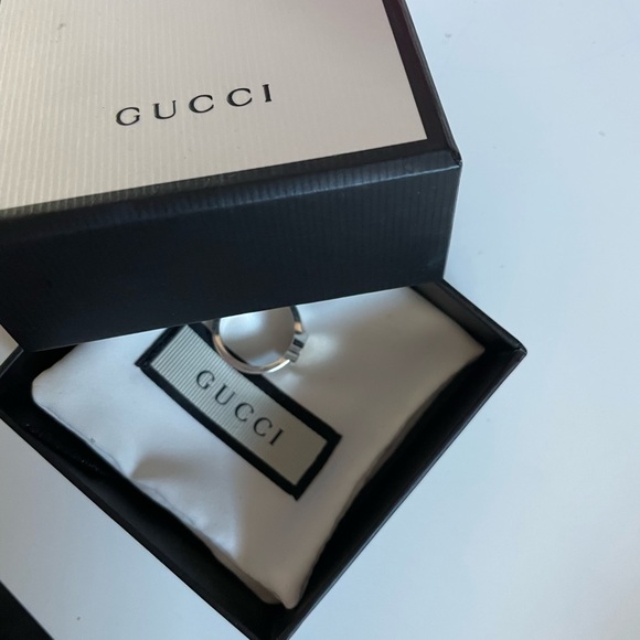 Gucci Heart Ring - Picture 4 of 4
